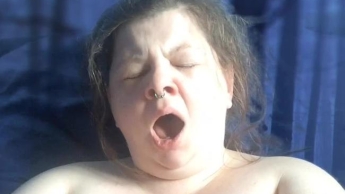 Arikajira Yawning Fetish Tired BBW
