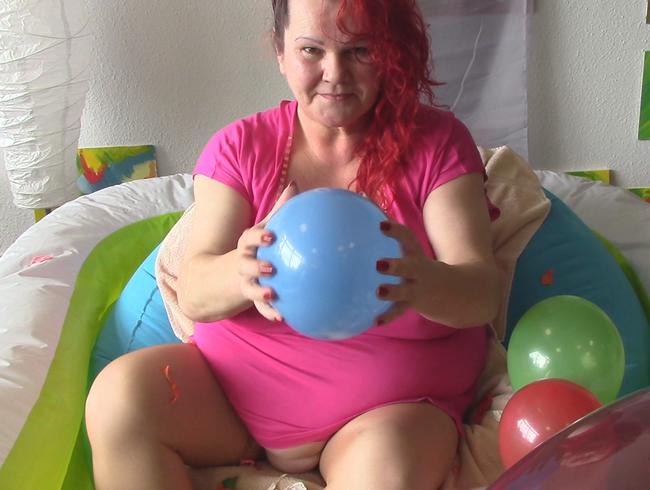 Ballons mit Nägeln kaputt gemacht,, viele Kleine !!