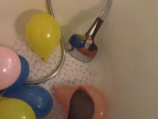 Ballontraube in der Wanne !