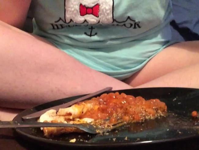 Bbw curvy food stuff eating fetish