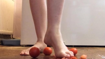 CRUSH Splosh Tomatoes Bare Feet BBW