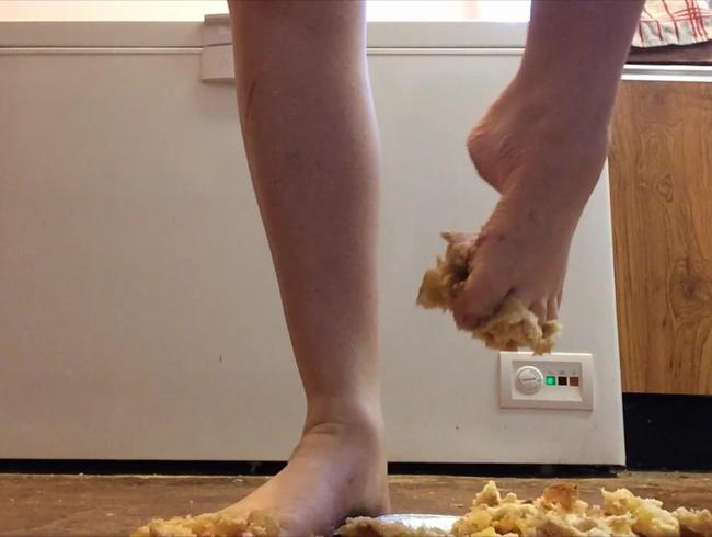 Crush Apple Pie Splosh Foot Fetish BBW