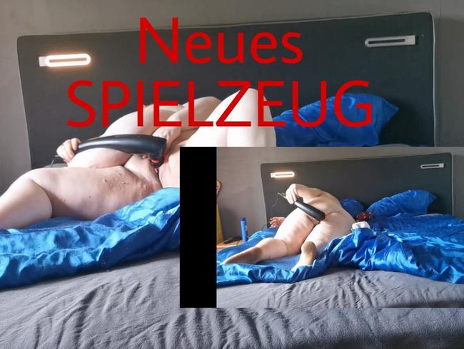 Neues Spielzeug Heftig