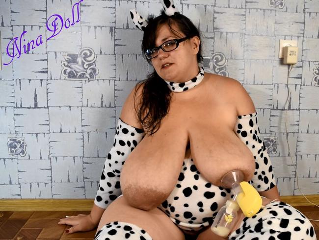 cow cosplay , breastpump and lots of milk again