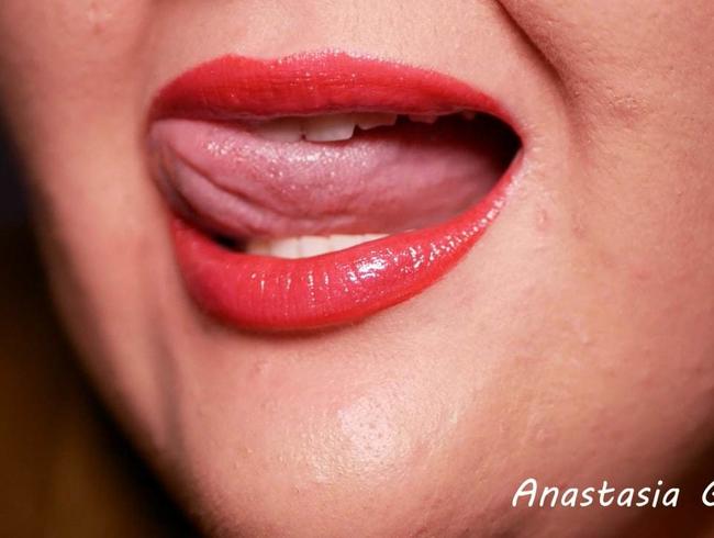 Dicke rote Lippen lecken
