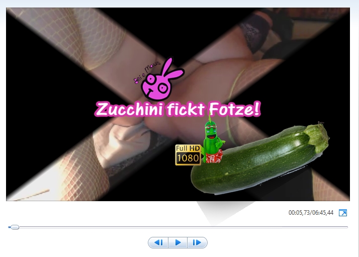 Zucchini fickt Fotze!