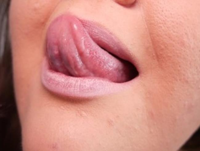 Exklusives Lippenlecken – (kein Reden) Anastasia Gree