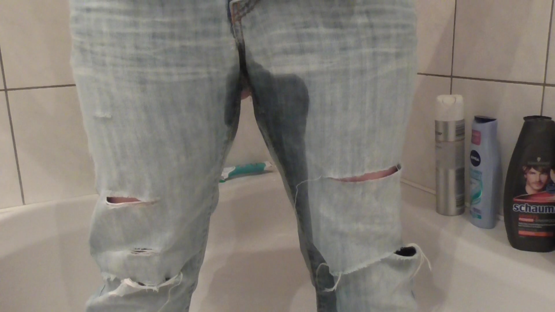 In User Jeans gepisst